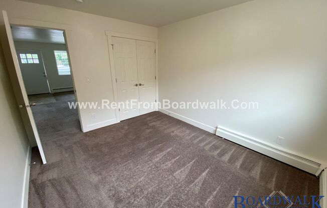 2 beds, 1 bath, 500 sqft, $999, Unit 675 E 5th Ave #5