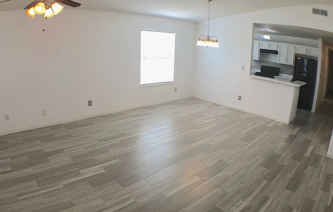 East El Paso 3 bed Refrig A/C