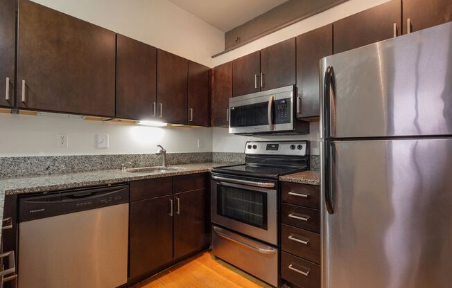 2 beds, 2 baths, 900 sqft, $1,395, Unit Apt #3009