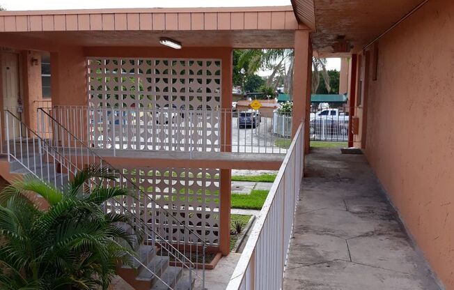 1 bed, 1 bath, 750 sqft, $1,700, Unit A05
