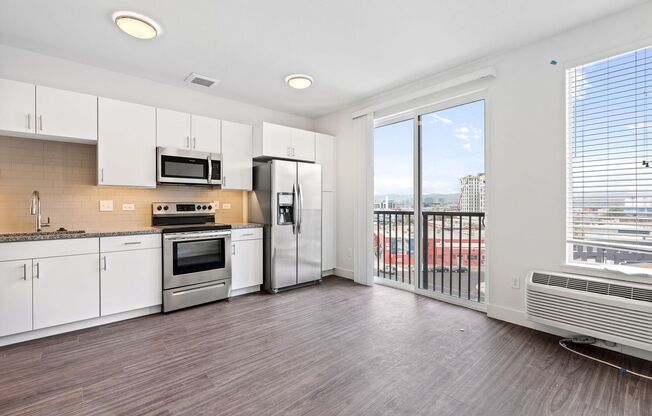 Studio, 1 bath, 498 sqft, $1,550, Unit 203