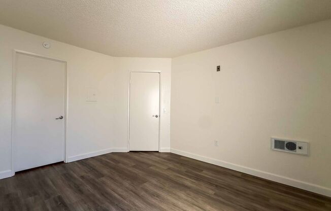 1 bed, 1 bath, 681 sqft, $1,799