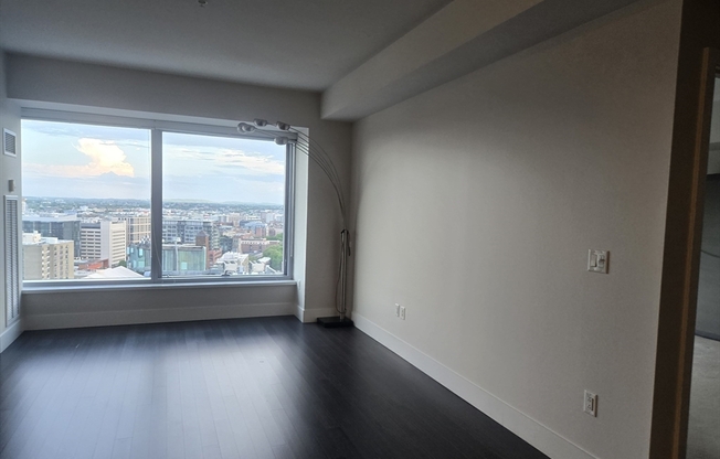 1 bed, 1 bath, 876 sqft, $4,300, Unit 22A