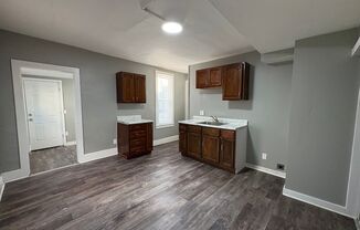 2 beds, 1 bath, $800