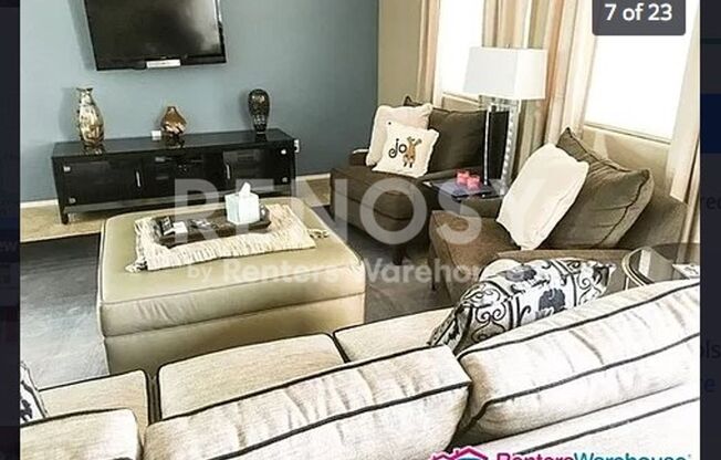 3652 E SPARROW PL