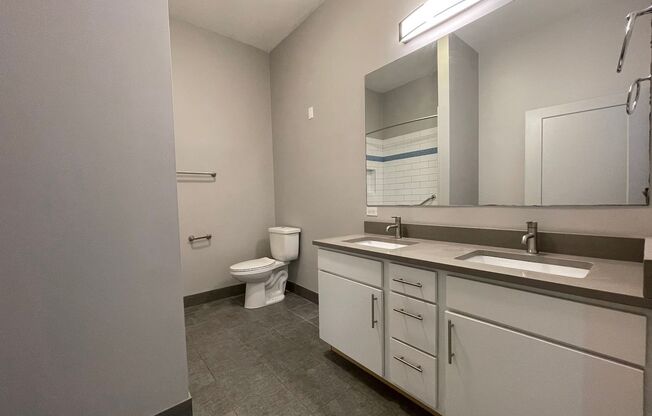 4 beds, 2 baths, 1,900 sqft, $3,695, Unit 1432-306