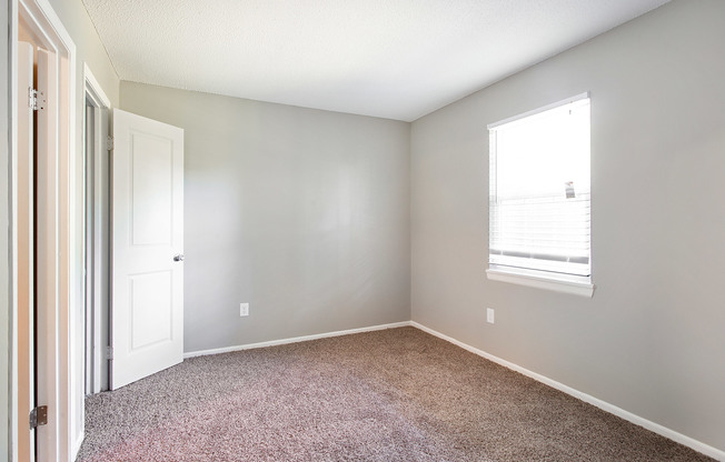 1 bed, 1 bath, 691 sqft, $985, Unit 104 U