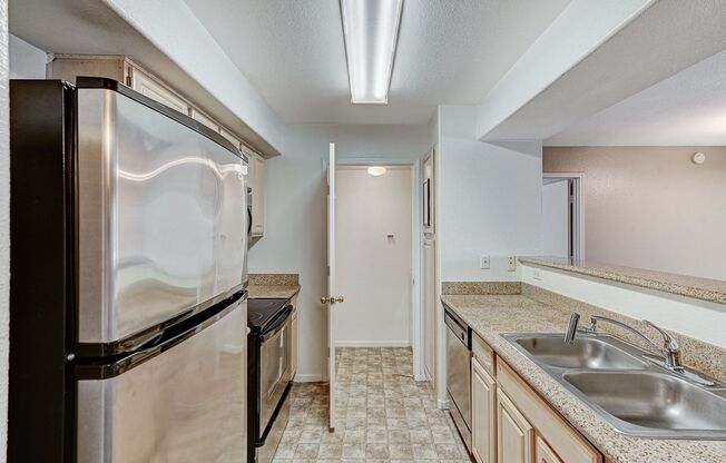 2 beds, 2 baths, $1,495, Unit BUILDING 12