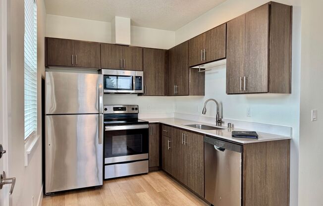 2 beds, 1 bath, 750 sqft, $1,499, Unit 15