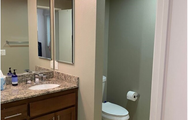 2 beds, 2 baths, 1,050 sqft, $3,100