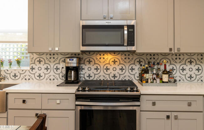 2020 W 64 ST