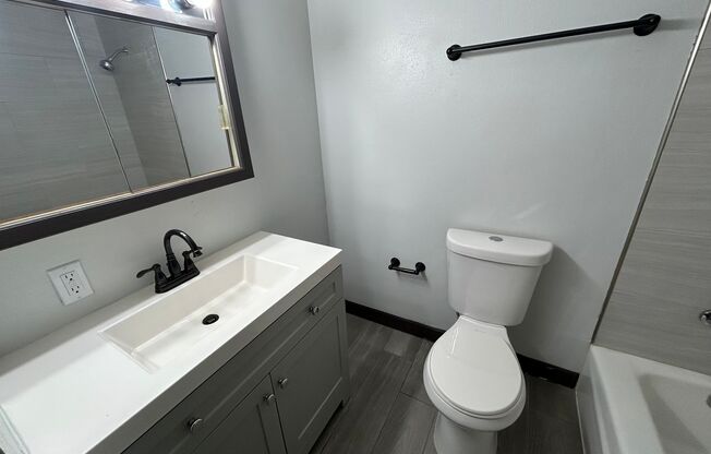 1 bed, 1 bath, $995, Unit 318