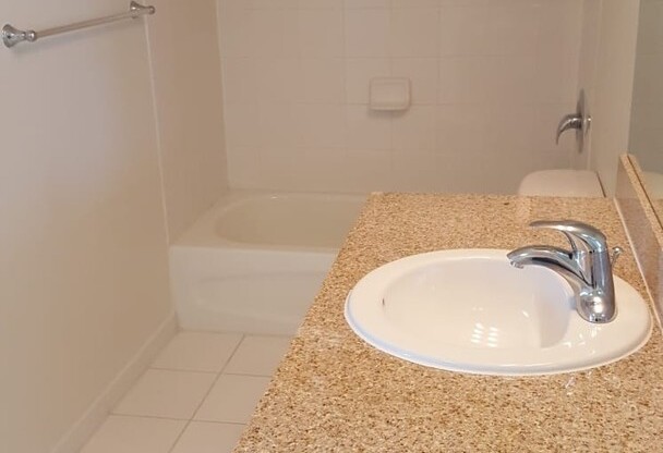 2 beds, 2 baths, $2,800