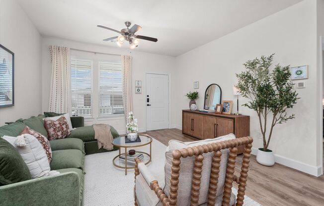 2 beds, 1 bath, 868 sqft, $1,950, Unit 1304