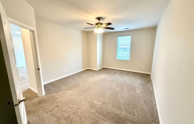 1 bed, 1 bath, 925 sqft, $1,395, Unit 202-3412 Dodge St