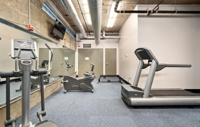 1 bed, 1 bath, 790 sqft, $1,100, Unit 212