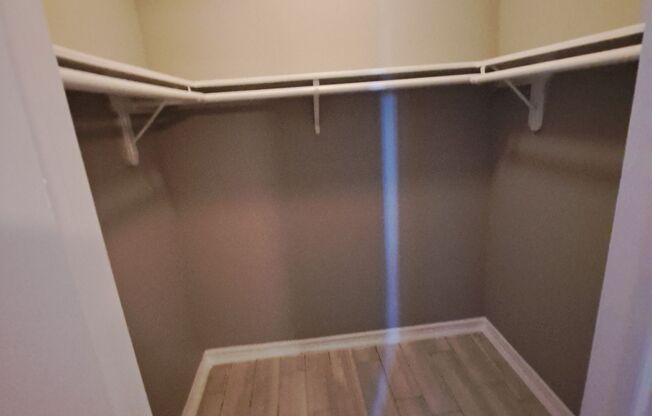 2 beds, 2 baths, 1,024 sqft, $1,588, Unit 1823