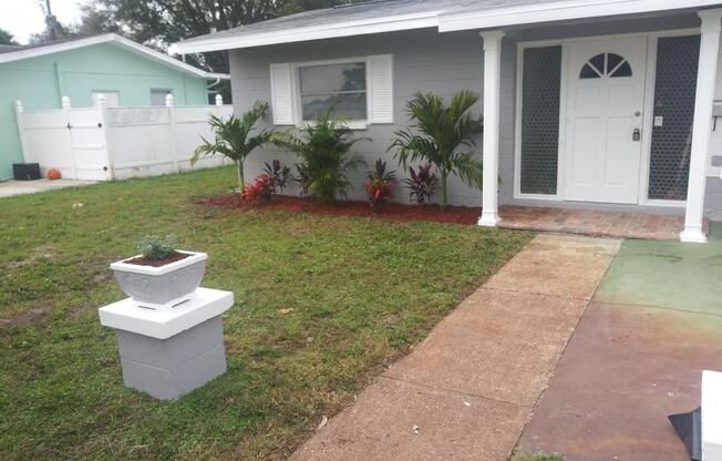 3348 60 ST N