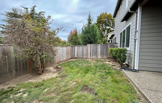 3 beds, 2.5 baths, $2,800