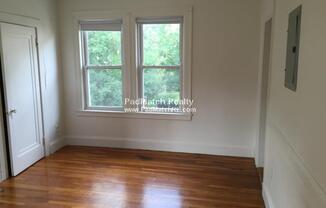 44 Central St