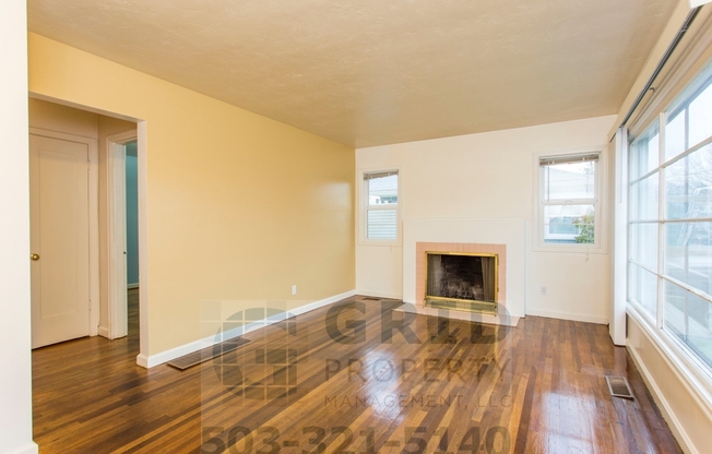 2 Bedroom House Available in Kenton Neighborhood!