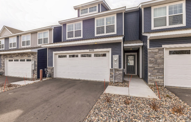 6432 GENEVIEVE TRL S