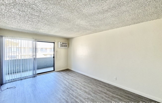 20334 SATICOY ST