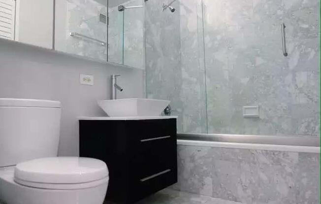 1 bed, 1 bath, 765 sqft, $5,780, Unit 8I