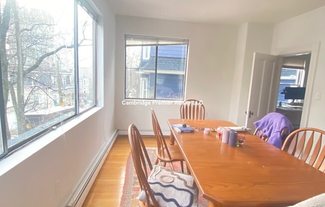 71 PUTNAM AVE