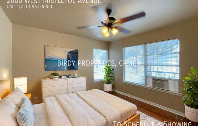 2000 W MISTLETOE AVE