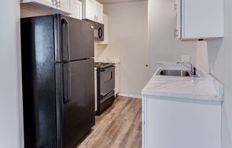 1 bed, 1 bath, $610, Unit 8