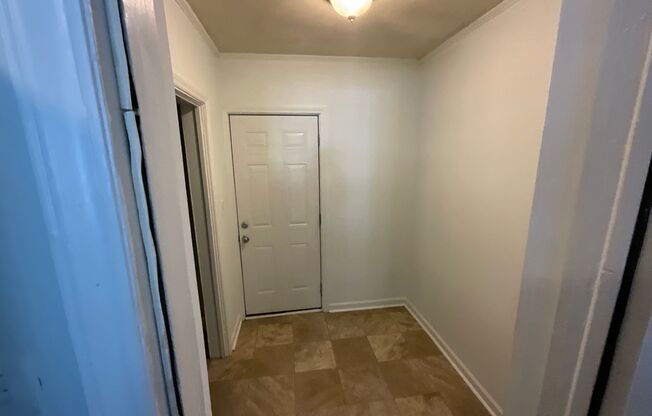 3 beds, 1 bath, $1,695