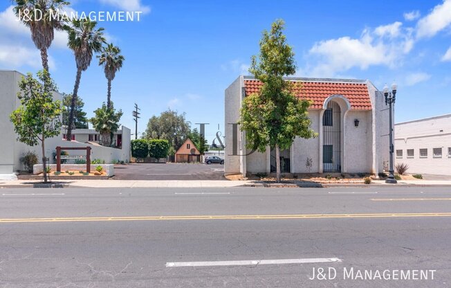 266 S MAGNOLIA AVE