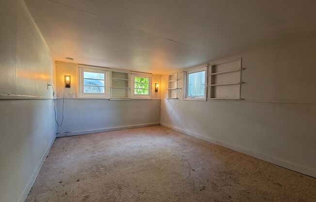 Gorgeous Oasis in Licton Springs Available Now!