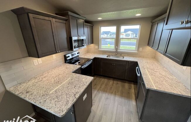 COMING SOON! 3bd/2ba House in West Valley!