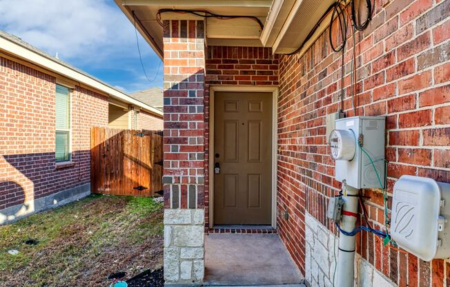 Available Now! Beautiful 3 Bedroom Duplex in Grand Heritage West, Lavon, TX!