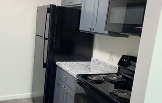 2 beds, 1 bath, 840 sqft, $1,925, Unit 144-5A
