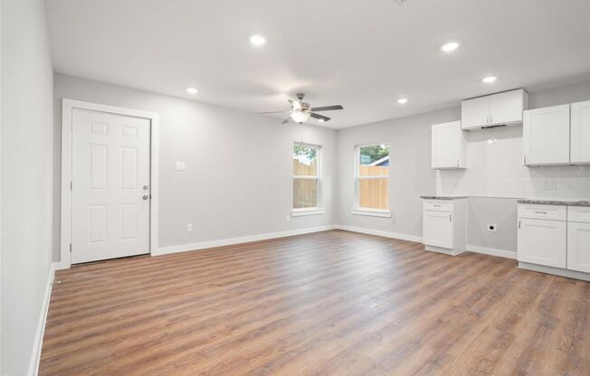 This newly constructed 3-bedroom, 2-bathroom unit offers modern living with 1,150 sq ft of space. Features include fairly new appliances, an open-concept design, and a spacious backyard perfect for outdoor activities. Located in a peaceful neighborhood, i