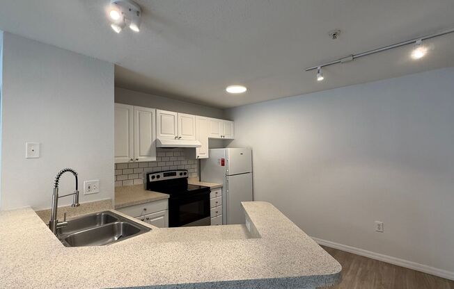 1 bed, 1 bath, $1,650, Unit # 401