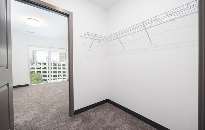 2 beds, 2 baths, 987 sqft, $1,750, Unit 412