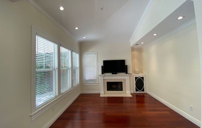 Sunny & bright two-story home!  39 E Portola