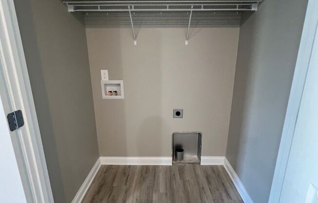 1 bed, 1 bath, 765 sqft, $895, Unit 226 2A