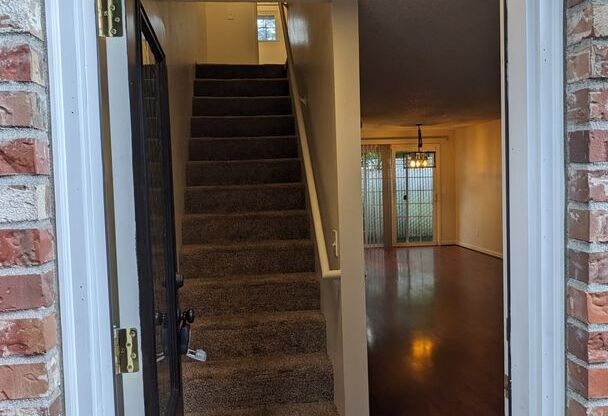 2 beds, 1.5 baths, 900 sqft, $1,545, Unit 7869