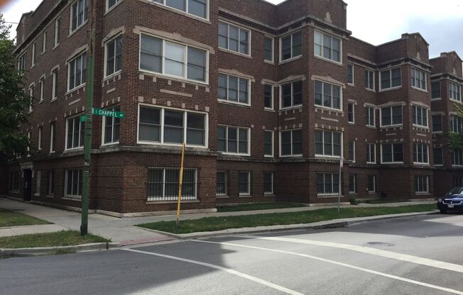 7001-7011 S Chappel