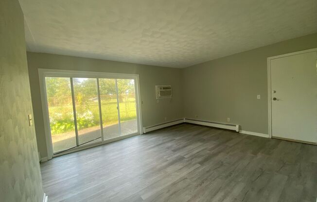 Oakhurst Apartments