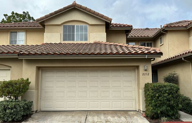 Centrally Located Townhome w/ 2 Car Garage in Gated Chapala Community