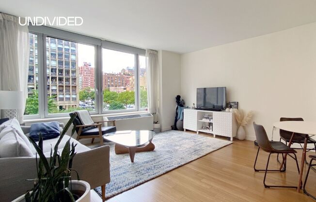 1 bed, 1 bath, 747 sqft, $4,900, Unit 4N