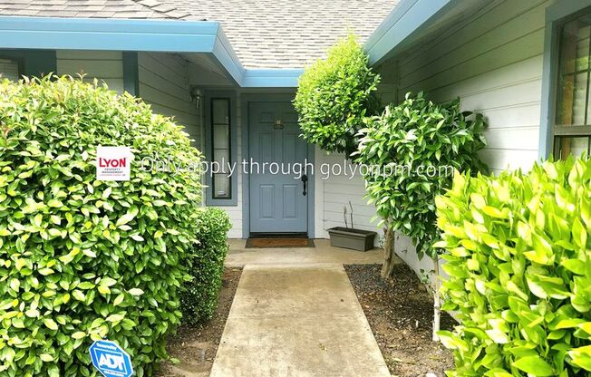 Cozy Home in Elk Grove- Available Now!