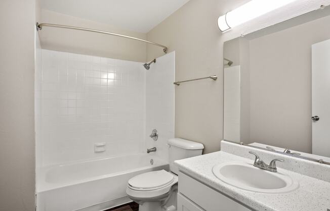 A bathroom at Hilltop View Apartments