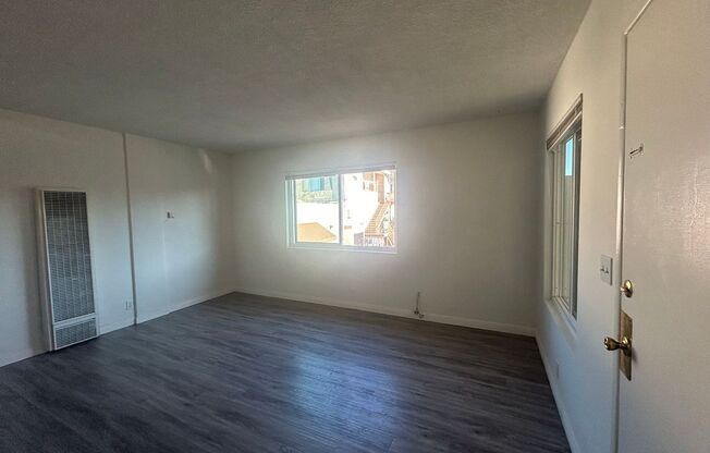 1 bed, 1 bath, $2,145, Unit 3